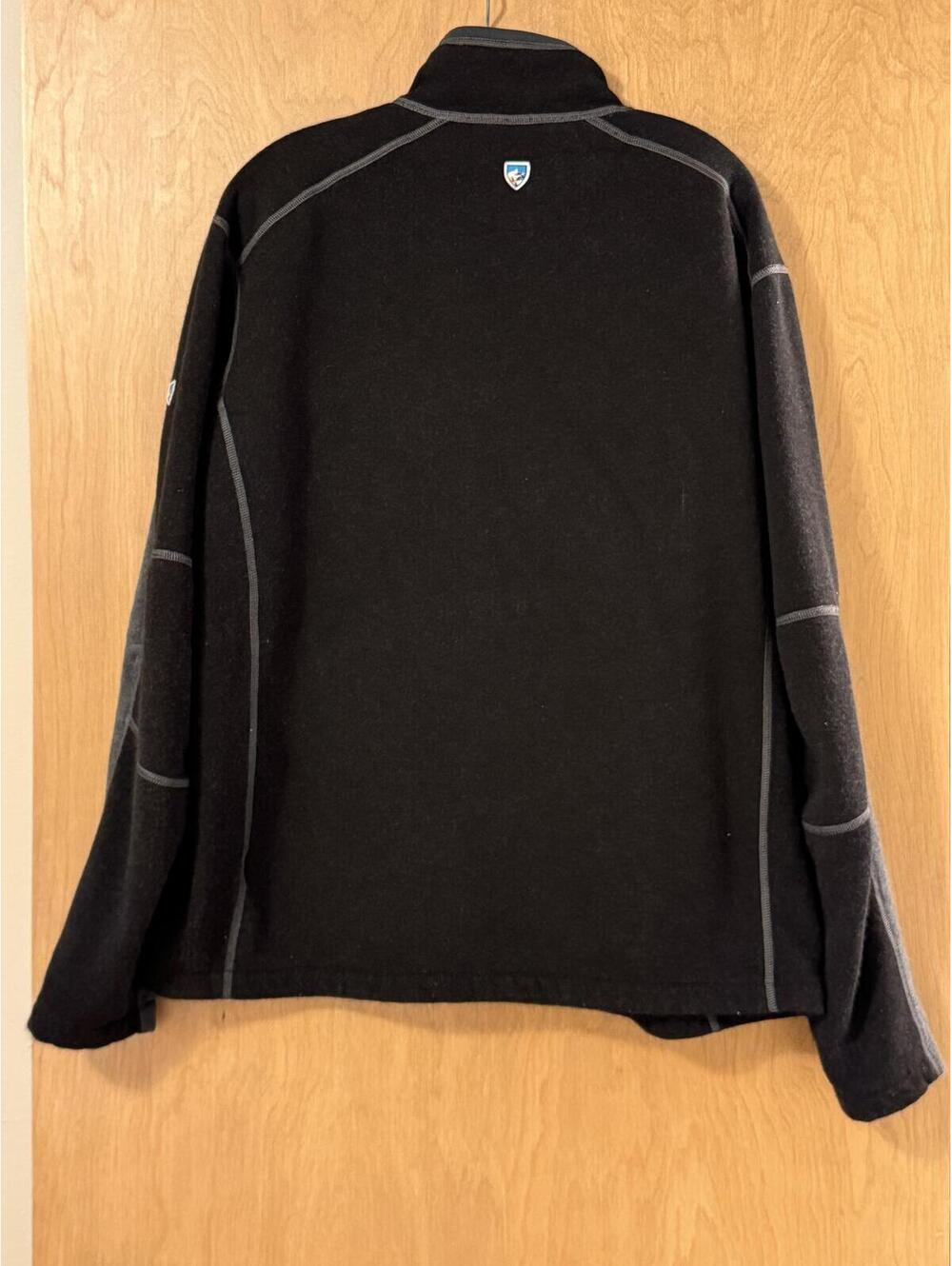 Born in the Mountains 1/4 Zip Pullover Sweater Men's XL Black/Gray Color Block - Picture 2 of 7